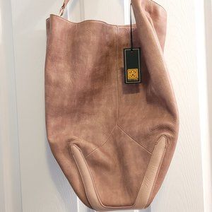 Pour la Victoire leather bag